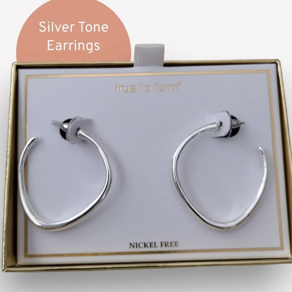 🎯🎯 SALE 🎯🎯 NWT True To Form Silver Tones Hoop Earrings